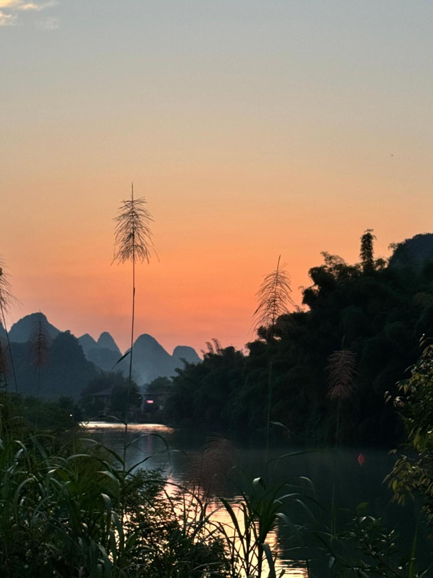 Yangshuo Hillside Homestay ภายนอก รูปภาพ